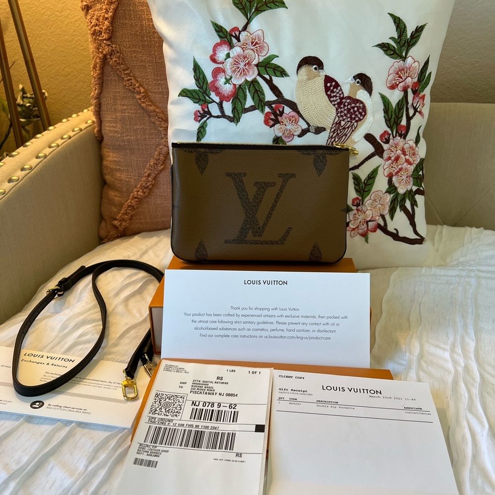 Louis Vuitton double zip pochette monogram and reverse